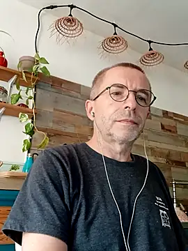 Xavspank2 online show from September 10, 1:21 pm