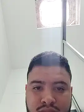 Snapshot of ChiquitO636 chatting on October 24, 6:31 pm ChiquitO636 online show from October 24, 6:31 pm