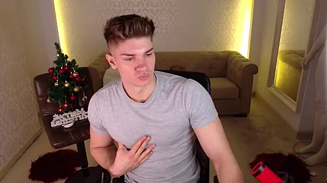 MaxKaiden online show from December 3, 6:08 am