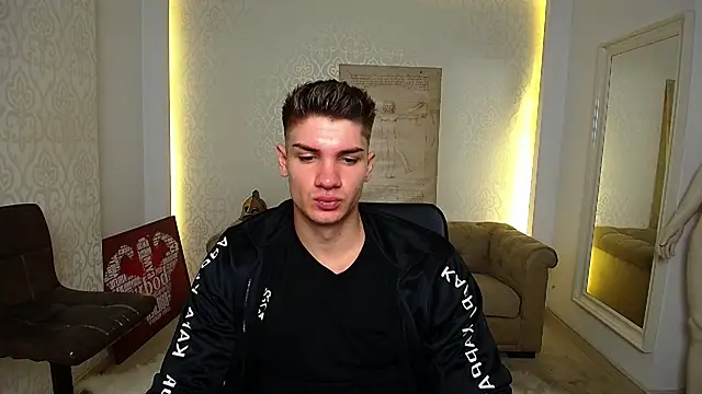 MaxKaiden online show from October 17, 4:49 am