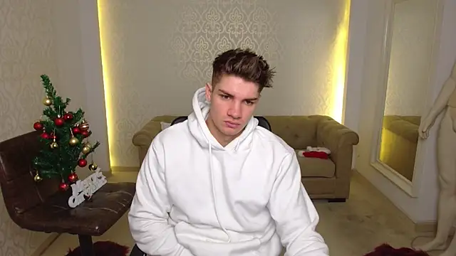 MaxKaiden online show from December 22, 6:21 am