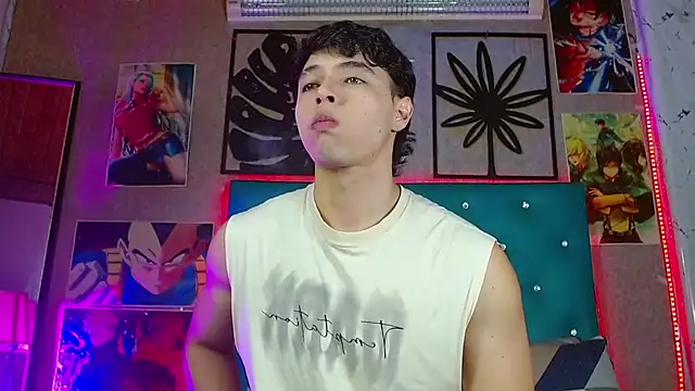 LiamAndrewzz online show from March 10, 4:40 am