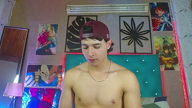 LiamAndrewzz online show from January 18, 11:29 pm