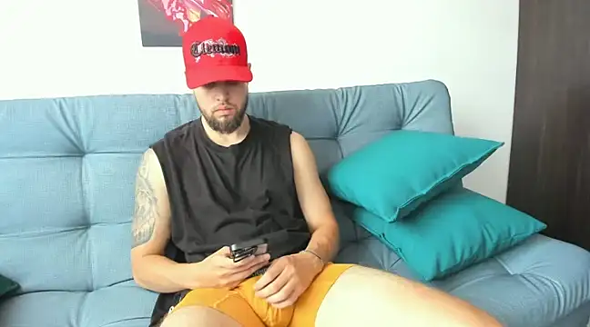 bastianwatson10 online show from March 13, 5:07 pm