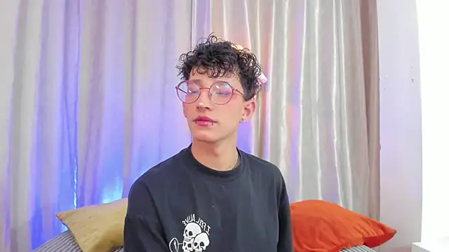 iiangel  online show from February 28, 3:49 am