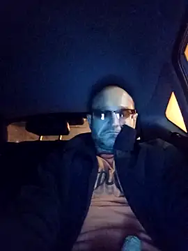 Snapshot of Luci1982Brazzers chatting on October 18, 10:15 pm Luci1982Brazzers online show from October 18, 10:15 pm