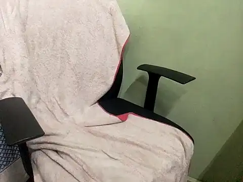 calme odl1 online show from April 19, 6:10 pm