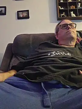 Smallone327 online show from March 2, 7:37 am