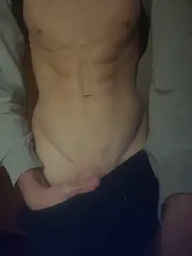 cazzone912025 online show from November 24, 10:11 pm