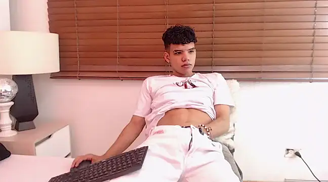 Axel Forte online show from March 11, 12:50 pm