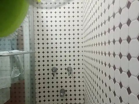 Russell1010 online show from March 4, 12:29 am