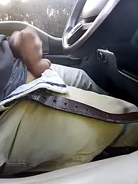 Russell1010 online show from March 14, 9:43 pm