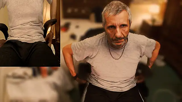 Snapshot of maxdaddy690 chatting on September 8, 8:52 pm maxdaddy690 online show from September 8, 8:52 pm