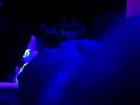 Snapshot of MickDollz chatting on March 7, 9:07 am MickDollz online show from March 7, 9:07 am