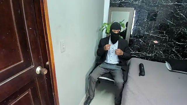 Kalvin Bronw96 online show from March 15, 7:48 pm