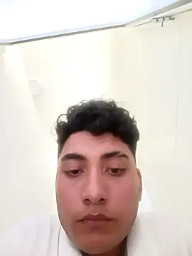 Snapshot of crisssalazar chatting on September 22, 8:30 pm crisssalazar online show from September 22, 8:30 pm