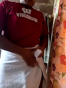 Snapshot of crisssalazar chatting on February 27, 10:09 pm crisssalazar online show from February 27, 10:09 pm