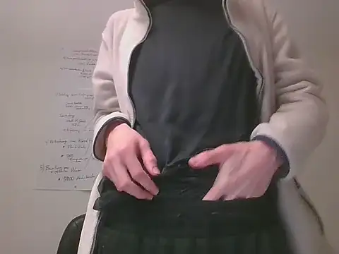 xy monkeyBigCock online show from March 2, 3:30 pm