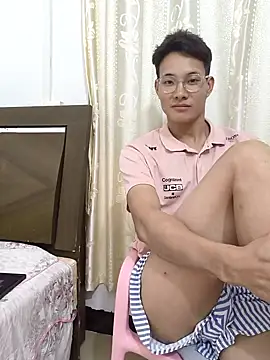 Dannyhobb online show from February 28, 1:25 pm