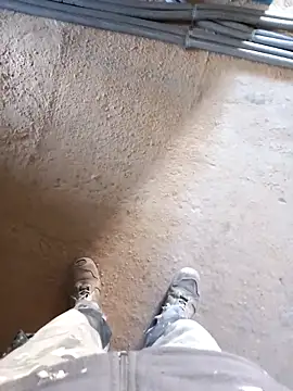 Snapshot of Mafiotul27 chatting on March 4, 10:13 am Mafiotul27 online show from March 4, 10:13 am