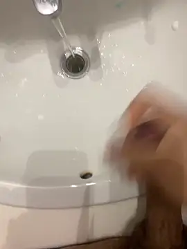 Snapshot of Runstat chatting on October 11, 4:33 pm Runstat online show from October 11, 4:33 pm