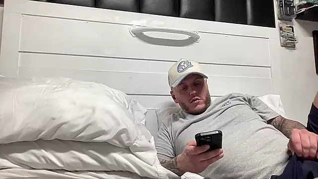 Thegreatwhitepipe online show from September 12, 10:04 am