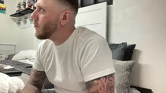 Thegreatwhitepipe online show from October 2, 4:16 am