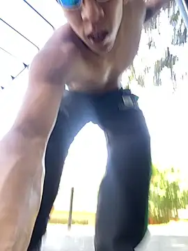 Snapshot of Monkey_uchiha777 chatting on March 19, 5:39 pm Monkey uchiha777 online show from March 19, 5:39 pm