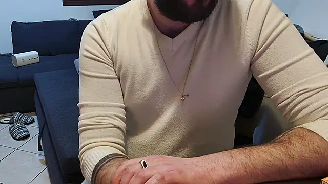 maialinofriuli online show from January 18, 2:08 pm