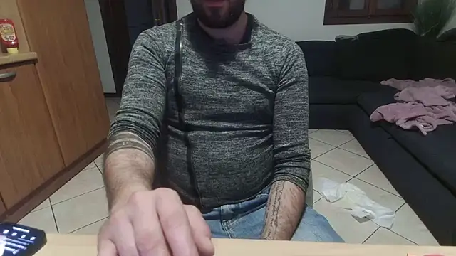 maialinofriuli online show from October 12, 3:00 am