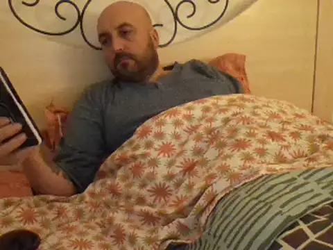 maxxxio12 online show from March 9, 9:25 pm