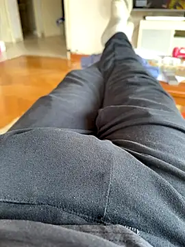 Snapshot of billybib83 chatting on October 2, 11:03 am billybib83 online show from October 2, 11:03 am