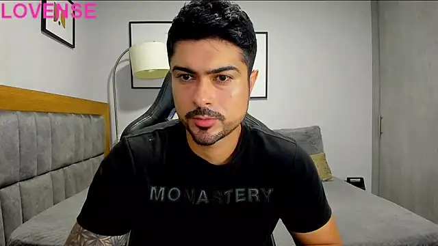 Snapshot of Dante_Storm chatting on October 22, 12:02 am Dante Storm online show from October 22, 12:02 am