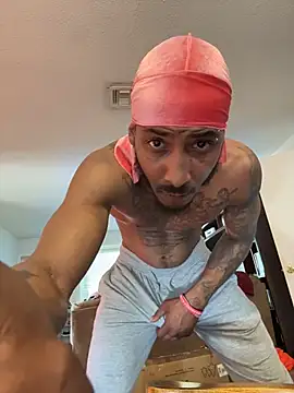 Foxdaguy online show from December 19, 2:47 pm