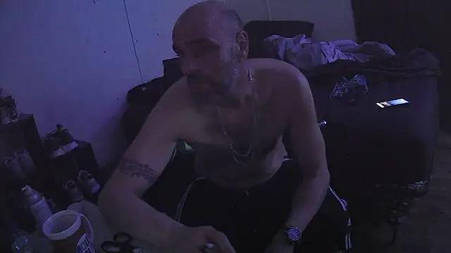 Muffdiver718 online show from January 16, 10:51 am