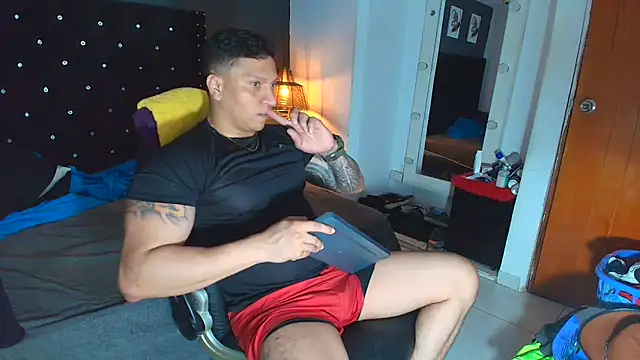 ethan dalton  online show from December 18, 3:02 am