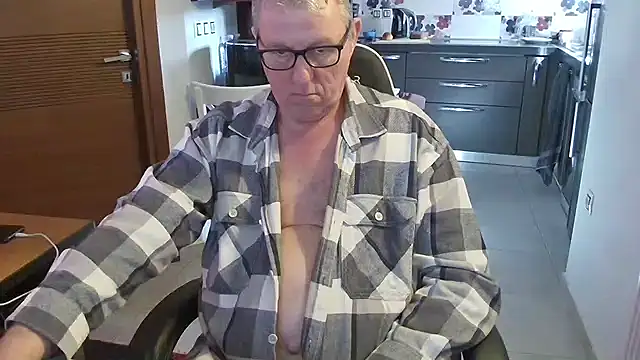 JamesBauer online show from February 16, 10:57 am