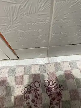 olyveyrah35 online show from April 25, 8:28 pm