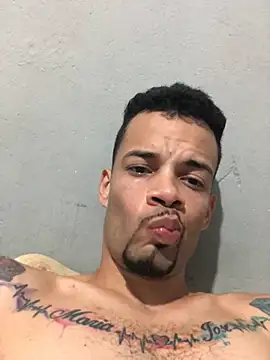 HenriquePhn online show from August 7, 1:01 am