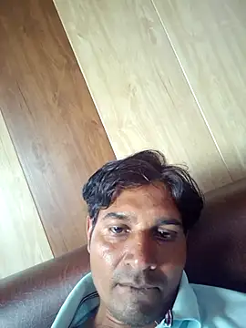 Snapshot of johnny8731 chatting on October 5, 10:41 am johnny8731 online show from October 5, 10:41 am