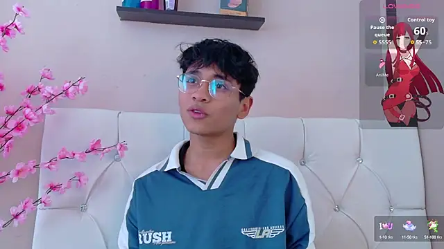 Ethan Westt online show from September 30, 8:45 pm