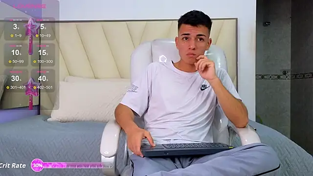 Hotboy21  online show from September 13, 3:51 am