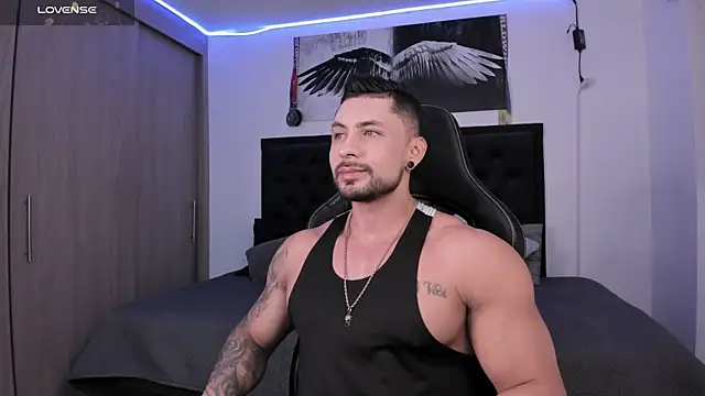 santi aesthetic online show from October 4, 2:49 am