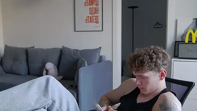 DanyDavis online show from May 25, 3:18 pm