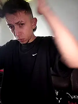 Chris  Jones online show from February 8, 7:51 pm