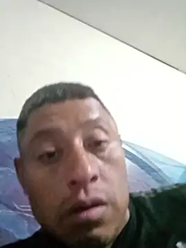 luuiss12 online show from October 30, 6:04 am