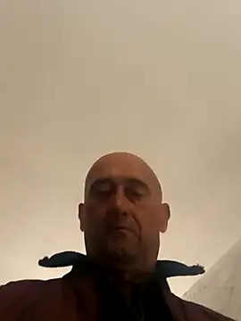 maurizio1169 online show from April 27, 6:21 am