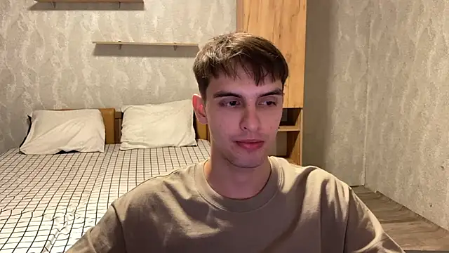 Snapshot of elliot_scott chatting on September 12, 1:55 pm elliot scott online show from September 12, 1:55 pm