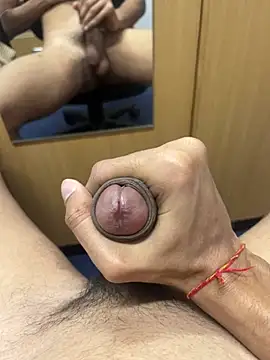 hardbuoy69 online show from February 9, 9:30 pm