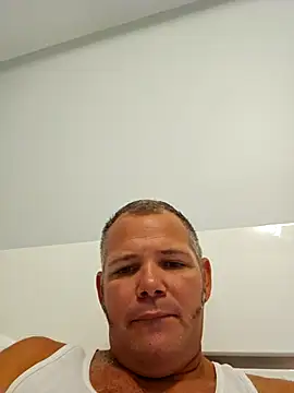 Snapshot of cubanitofeliz40 chatting on October 21, 11:35 am cubanitofeliz40 online show from October 21, 11:35 am